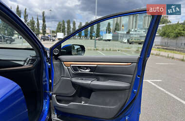 Внедорожник / Кроссовер Honda CR-V 2022 в 