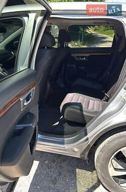 Внедорожник / Кроссовер Honda CR-V 2018 в 