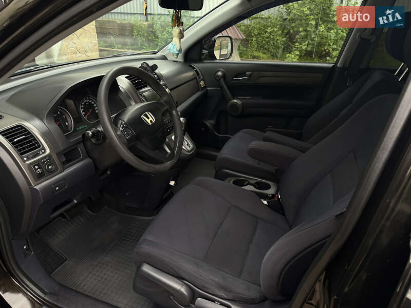 Позашляховик / Кросовер Honda CR-V 2010 в Чернівцях