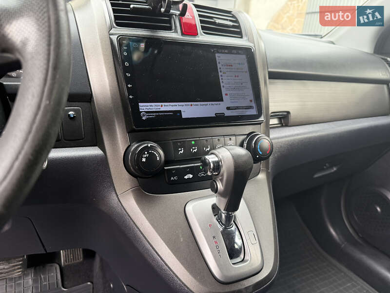 Позашляховик / Кросовер Honda CR-V 2010 в Чернівцях