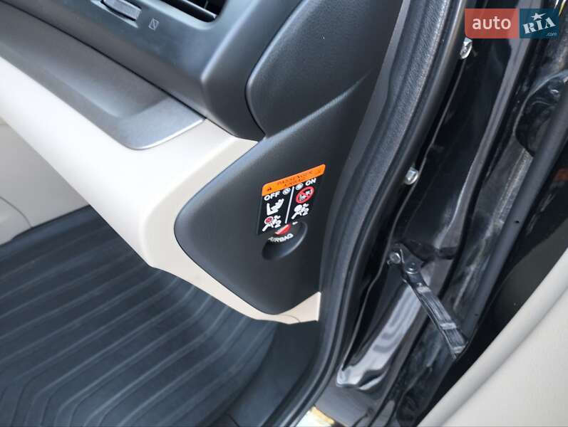 Позашляховик / Кросовер Honda CR-V 2014 в Тернополі