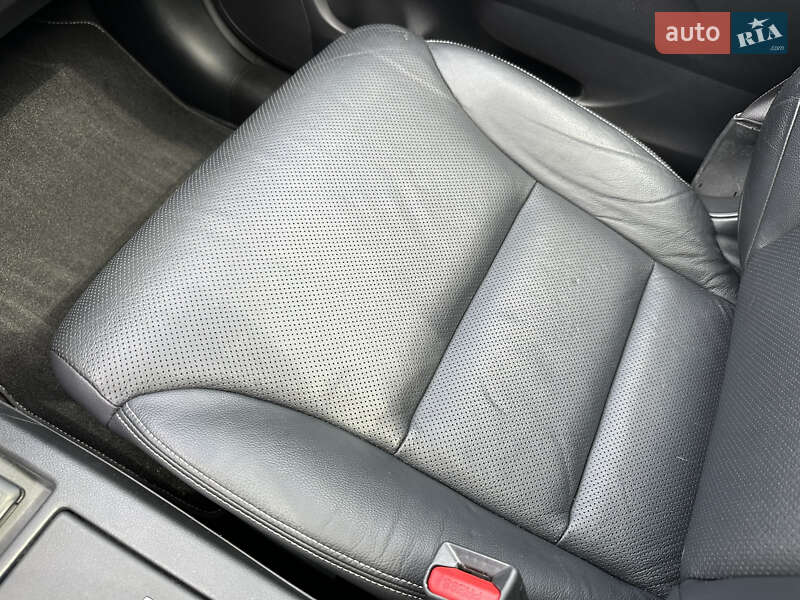 Внедорожник / Кроссовер Honda CR-V 2012 в Ровно