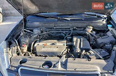 Внедорожник / Кроссовер Honda CR-V 2006 в 