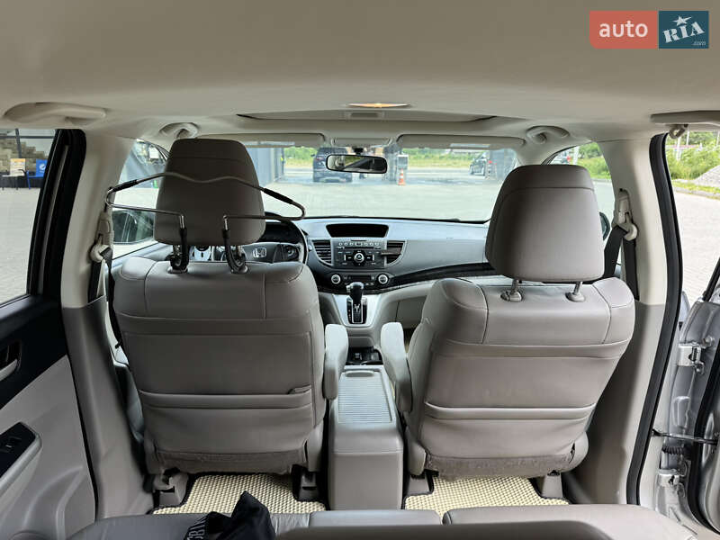 Внедорожник / Кроссовер Honda CR-V 2013 в Черновцах