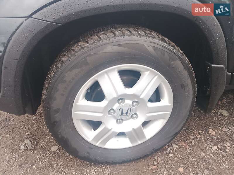 Внедорожник / Кроссовер Honda CR-V 2004 в Луцке