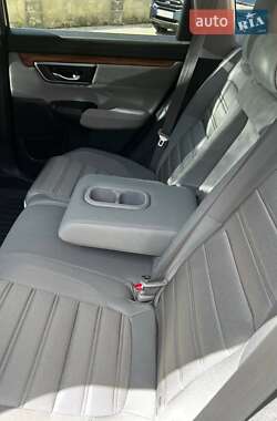 Внедорожник / Кроссовер Honda CR-V 2018 в 