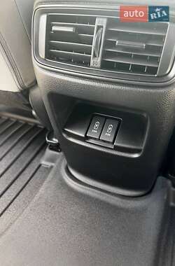 Внедорожник / Кроссовер Honda CR-V 2018 в 
