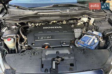 Внедорожник / Кроссовер Honda CR-V 2006 в 