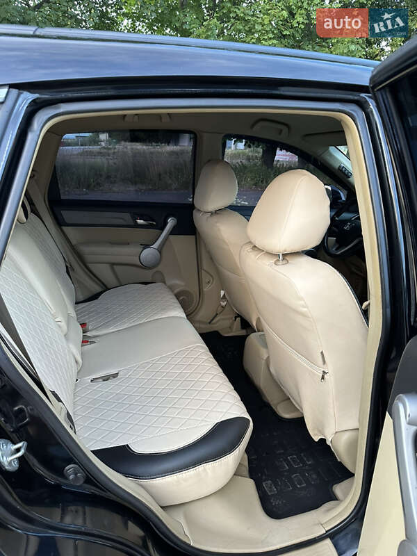 Внедорожник / Кроссовер Honda CR-V 2007 в Нетешине