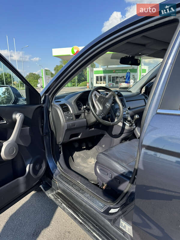 Внедорожник / Кроссовер Honda CR-V 2007 в Дубно