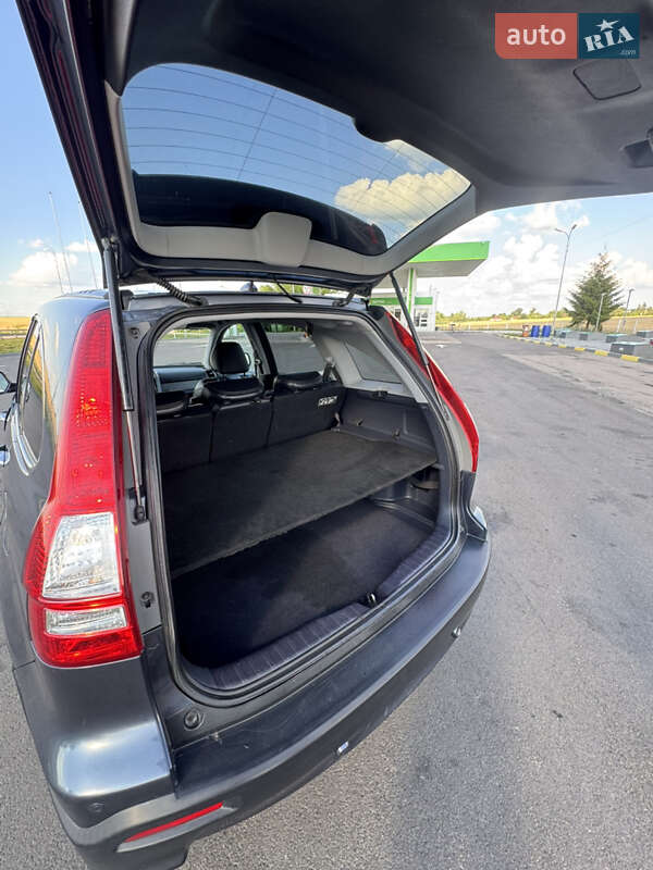 Внедорожник / Кроссовер Honda CR-V 2007 в Дубно