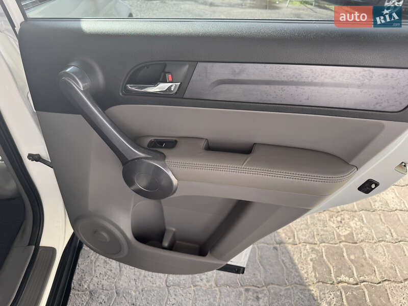 Внедорожник / Кроссовер Honda CR-V 2008 в Одессе
