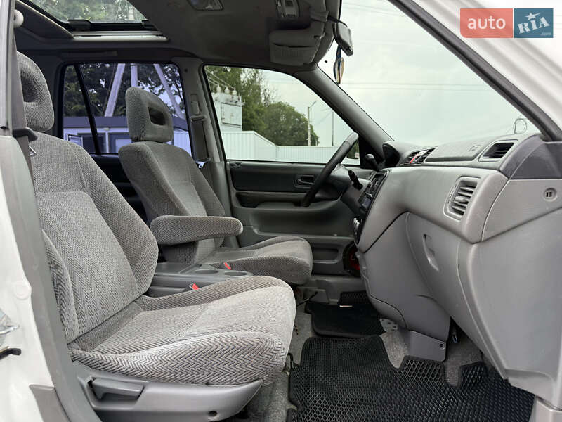 Внедорожник / Кроссовер Honda CR-V 1998 в Черновцах