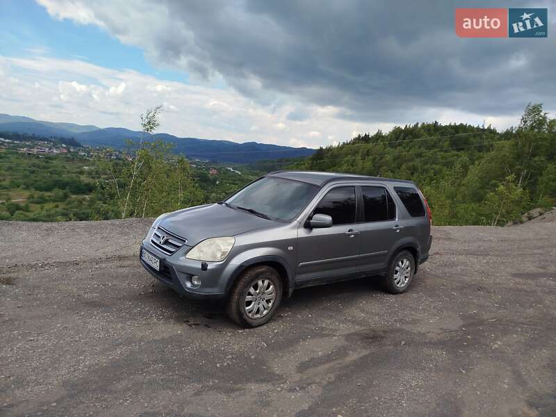 Внедорожник / Кроссовер Honda CR-V 2005 в Стрые
