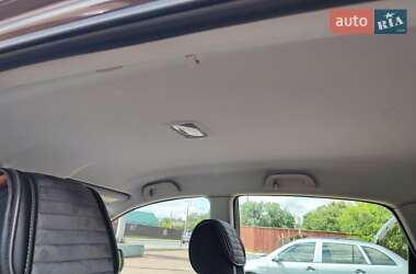 Позашляховик / Кросовер Honda CR-V 2010 в 