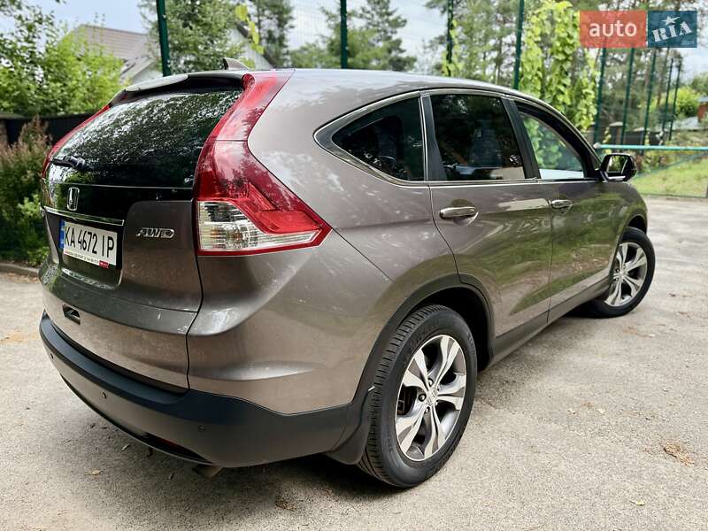Внедорожник / Кроссовер Honda CR-V 2013 в Киеве