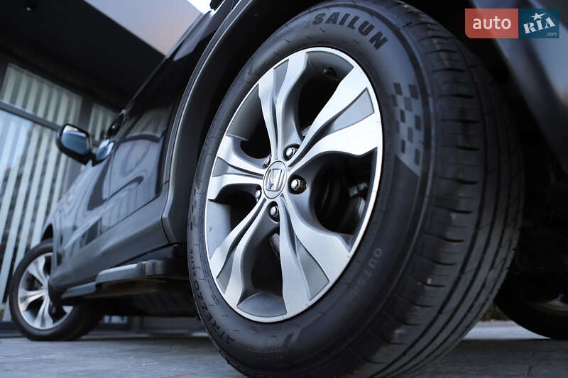 Внедорожник / Кроссовер Honda CR-V 2014 в Дрогобыче