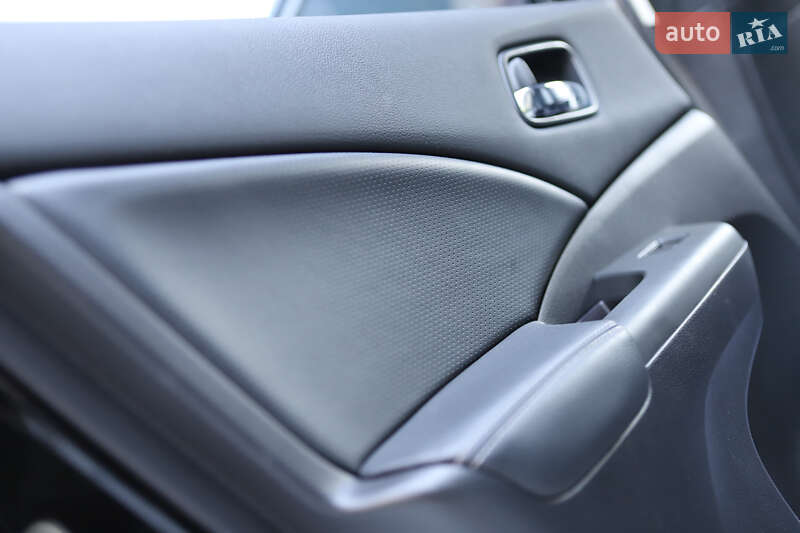 Внедорожник / Кроссовер Honda CR-V 2014 в Дрогобыче