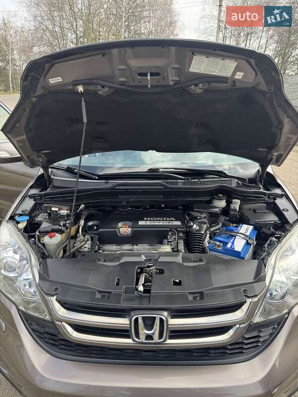 Внедорожник / Кроссовер Honda CR-V 2010 в Черновцах