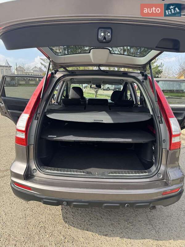 Внедорожник / Кроссовер Honda CR-V 2010 в Черновцах
