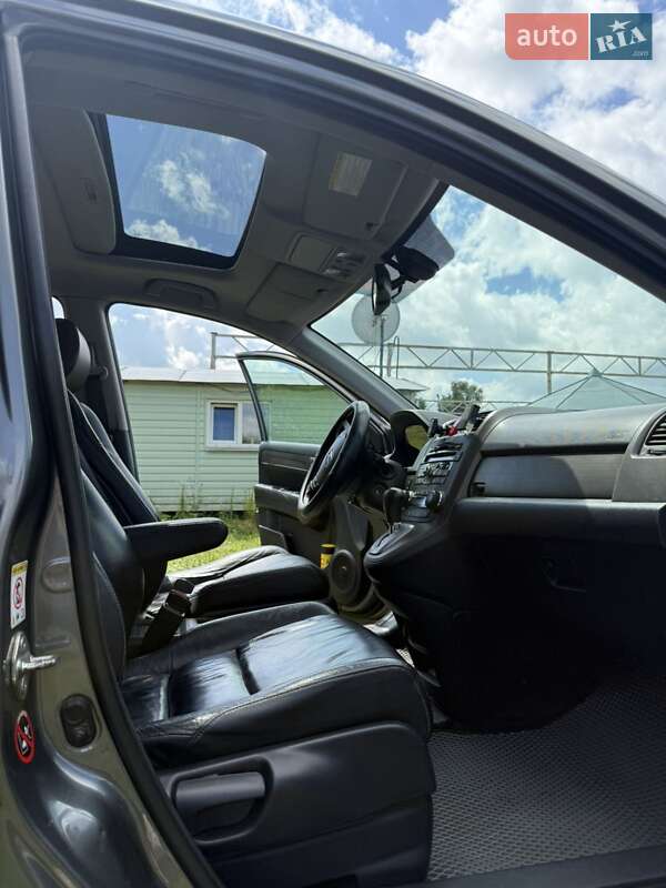 Внедорожник / Кроссовер Honda CR-V 2011 в Шостке