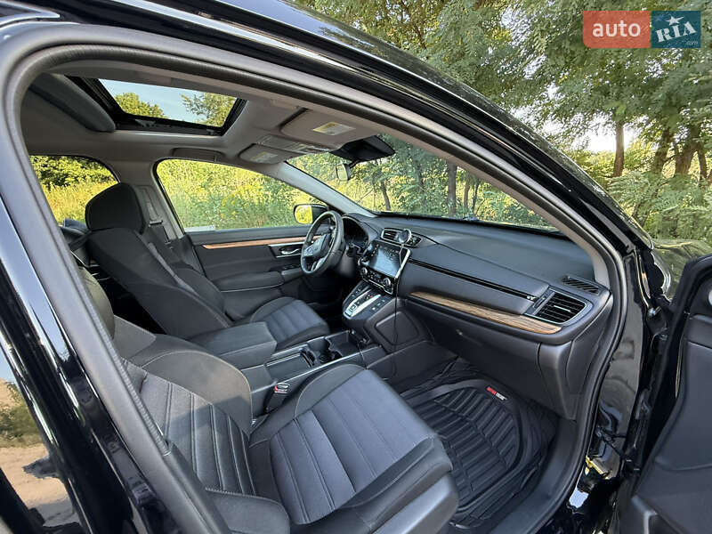 Внедорожник / Кроссовер Honda CR-V 2020 в Харькове