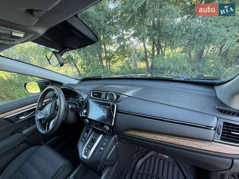 Внедорожник / Кроссовер Honda CR-V 2020 в Харькове