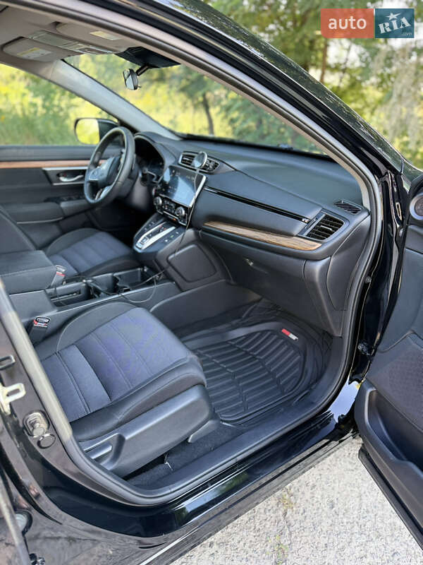 Внедорожник / Кроссовер Honda CR-V 2020 в Харькове