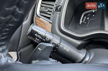 Внедорожник / Кроссовер Honda CR-V 2017 в 