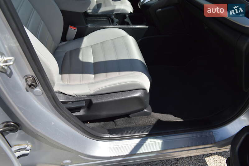 Внедорожник / Кроссовер Honda CR-V 2018 в Кропивницком