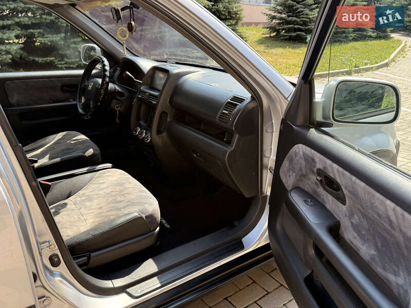 Позашляховик / Кросовер Honda CR-V 2004 в Харкові
