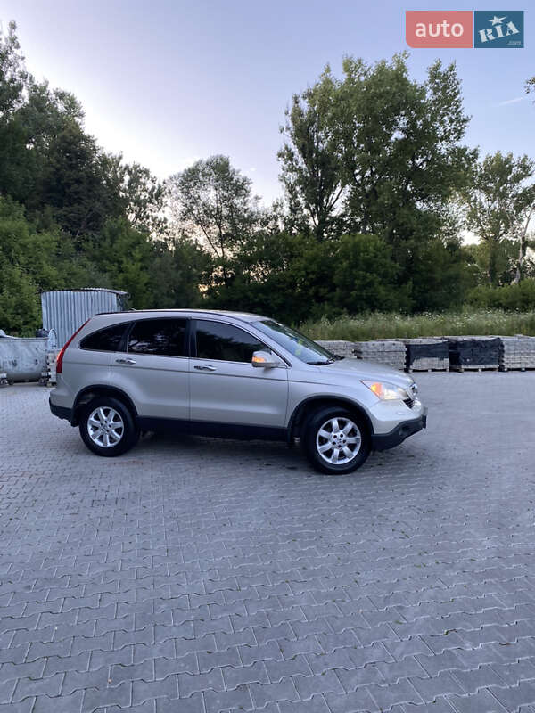 Внедорожник / Кроссовер Honda CR-V 2007 в Дрогобыче