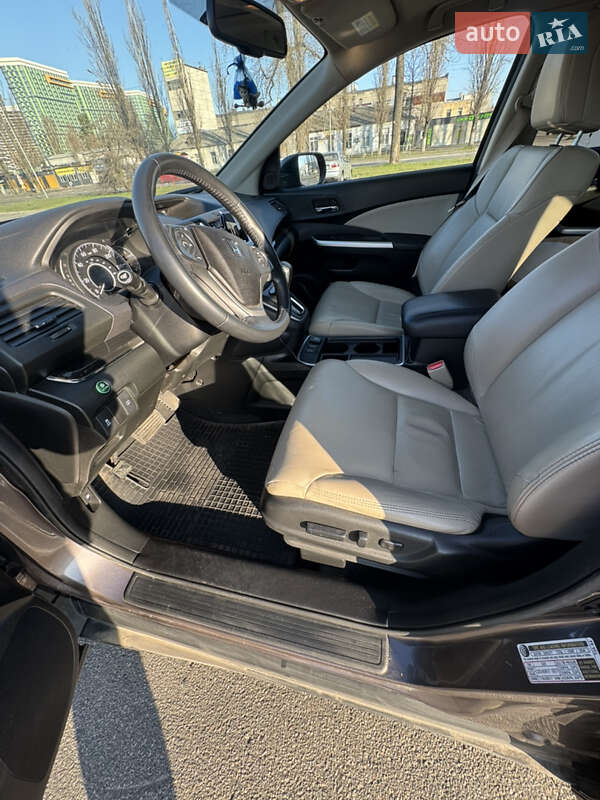 Позашляховик / Кросовер Honda CR-V 2015 в Києві