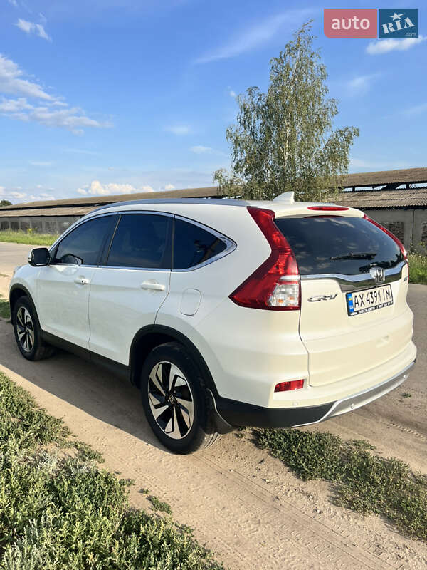 Внедорожник / Кроссовер Honda CR-V 2016 в Змиеве