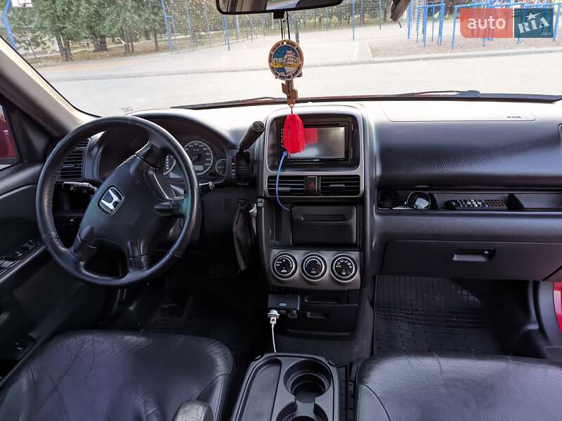 Позашляховик / Кросовер Honda CR-V 2004 в Рені