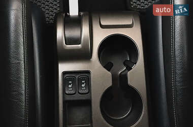 Внедорожник / Кроссовер Honda CR-V 2011 в 