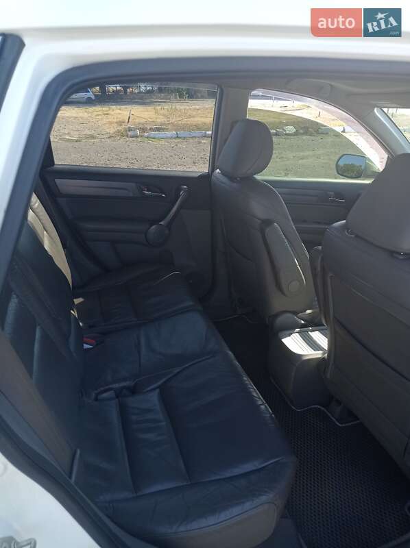 Внедорожник / Кроссовер Honda CR-V 2008 в Белгороде-Днестровском фото 12 Внедорожник / Кроссовер Honda CR-V 2008 в Белгороде-Днестровском