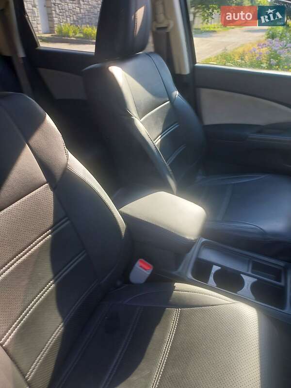Позашляховик / Кросовер Honda CR-V 2016 в Запоріжжі