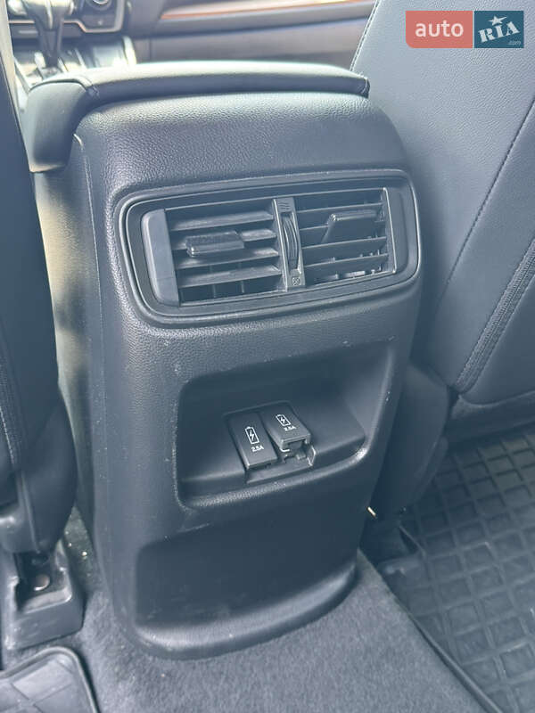 Внедорожник / Кроссовер Honda CR-V 2019 в Дубно
