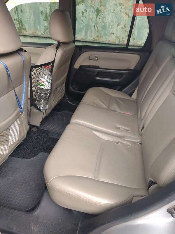 Позашляховик / Кросовер Honda CR-V 2004 в Києві