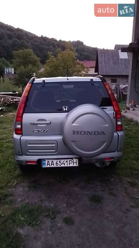 Позашляховик / Кросовер Honda CR-V 2004 в Києві