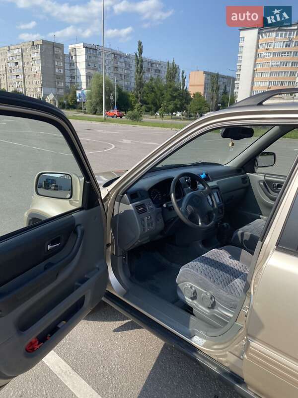 Внедорожник / Кроссовер Honda CR-V 2000 в Ивано-Франковске