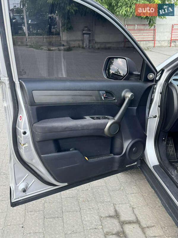 Внедорожник / Кроссовер Honda CR-V 2011 в Ивано-Франковске