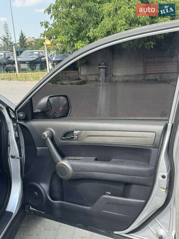 Внедорожник / Кроссовер Honda CR-V 2011 в Ивано-Франковске
