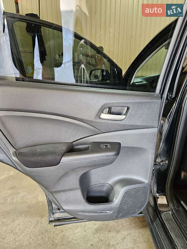 Внедорожник / Кроссовер Honda CR-V 2014 в Шепетовке