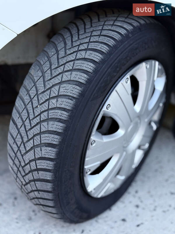 Внедорожник / Кроссовер Honda CR-V 2008 в Смеле