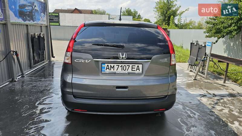 Позашляховик / Кросовер Honda CR-V 2014 в Вінниці