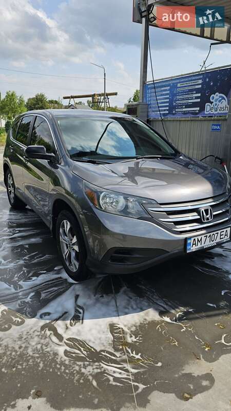 Позашляховик / Кросовер Honda CR-V 2014 в Вінниці