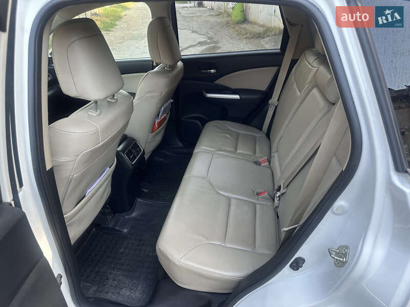 Позашляховик / Кросовер Honda CR-V 2016 в Івано-Франківську