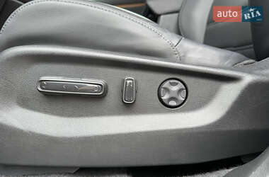 Внедорожник / Кроссовер Honda CR-V 2022 в 